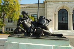 A statue outside the Detroit Institute of Art